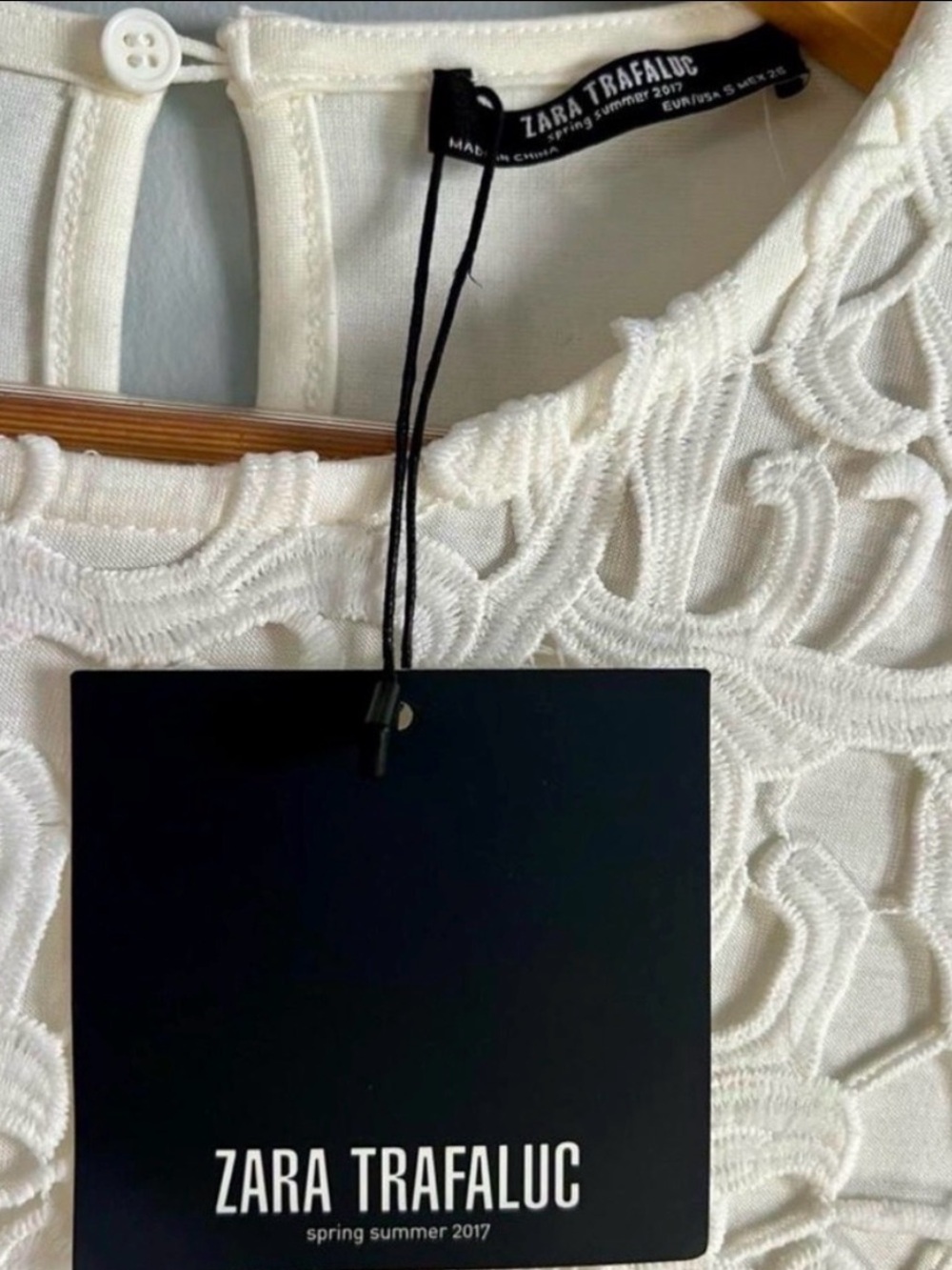 Zara White Lace Cutout Lined Short Sleeve Above the Knee Midi Dress Size Small - Picture 4 of 4